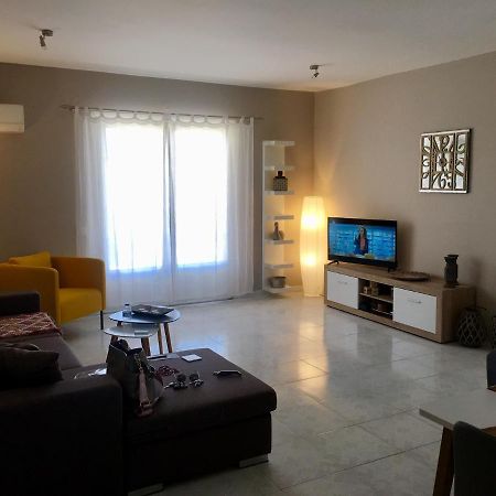 Filippos Apartments อาร์กอสโตลี ภายนอก รูปภาพ